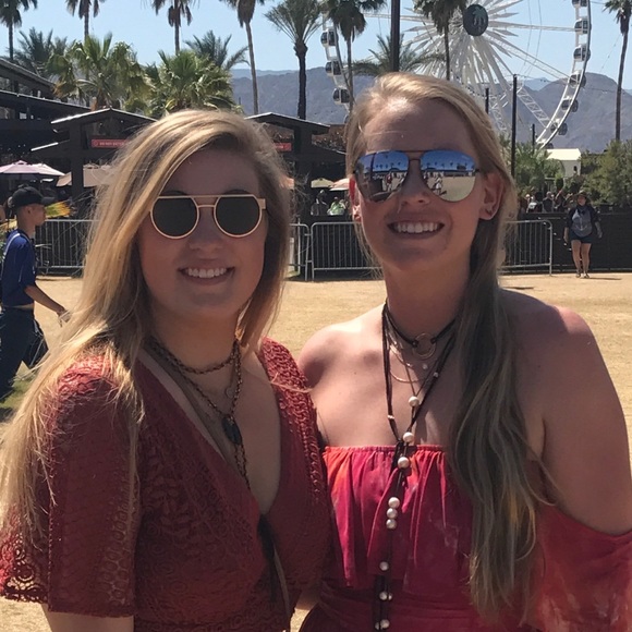 Meet your Posher, Lorin - Picture 1 of 1